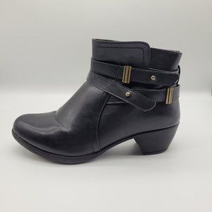 Avenue Cloud Walker Macey Black Booties 10W Faux Vegan Leather Zip Strap Buckle